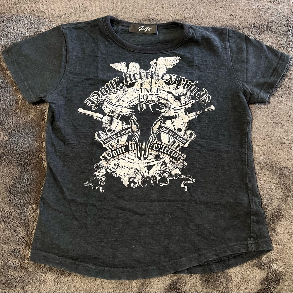 Made In Japan Galfit Buffalo Skull Black crystal Graphic Tee size small